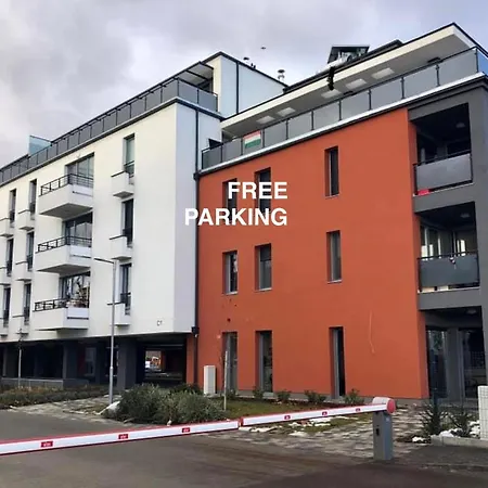 Rita G- Free Parking & Balcony Apartament